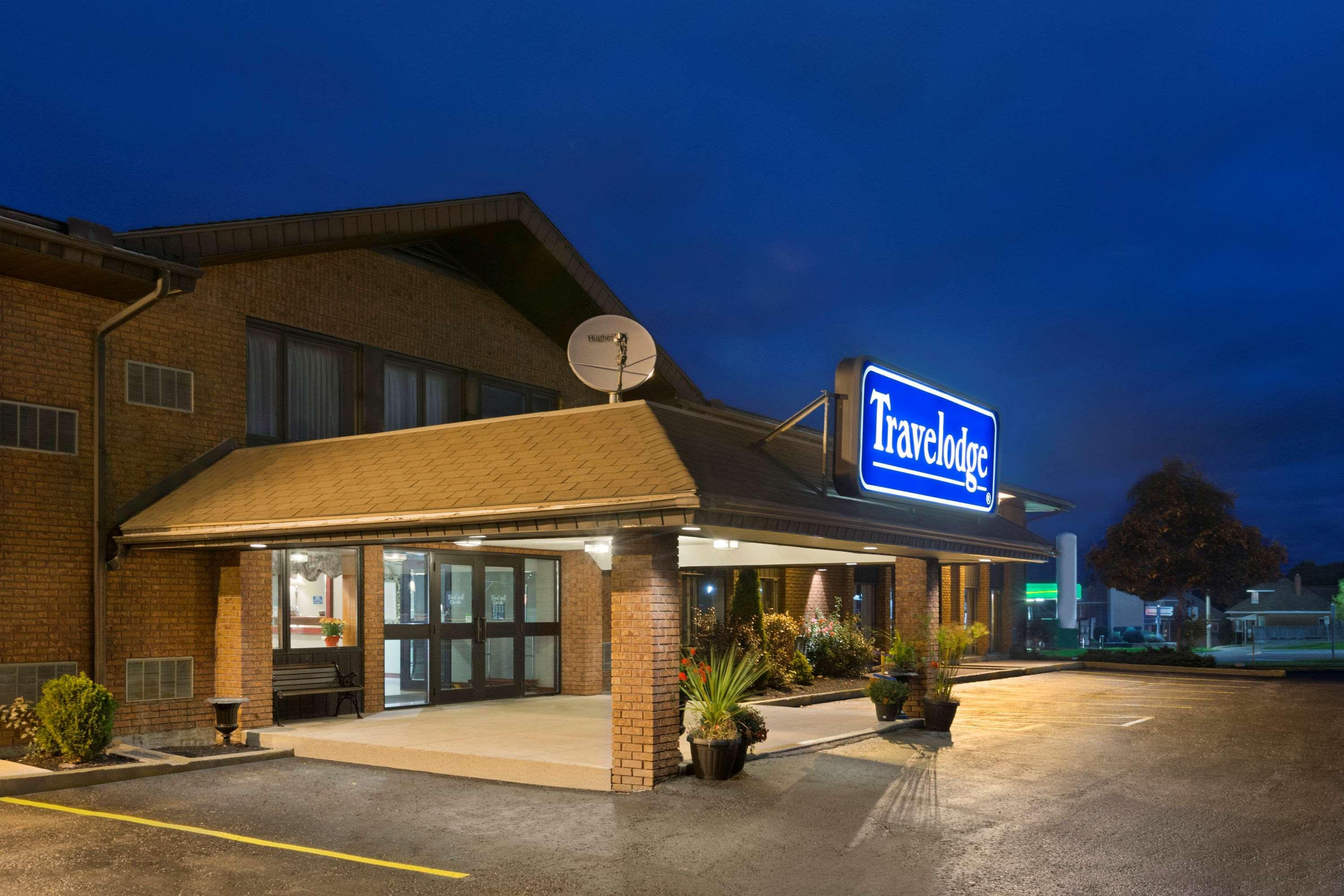 Travelodge By Wyndham Owen Sound On Exterior photo